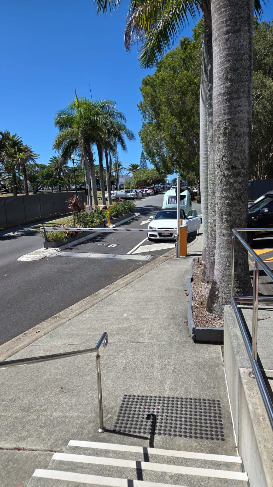 Barefoot Caravan at Burleigh Beach